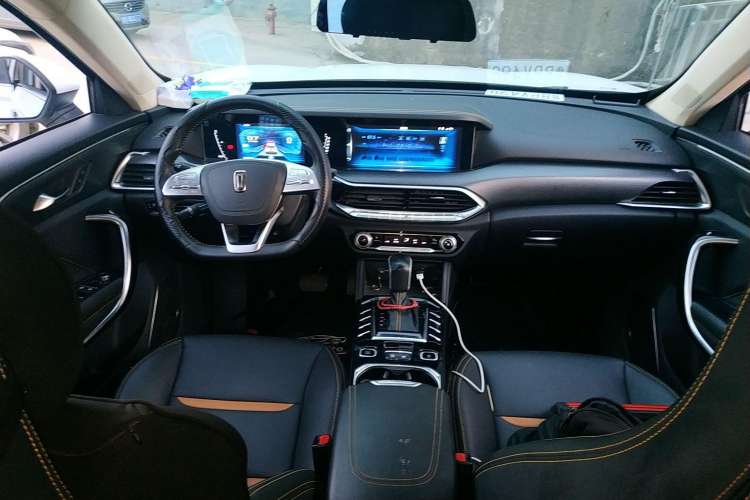 Used Bestune T77 2019 230 TID Automatic Luxury Version China VI Emission Standard