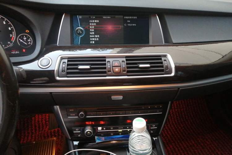 Used BMW 5 Series GT 2011 535i xDrive Luxury Edition Audio And AC Panel