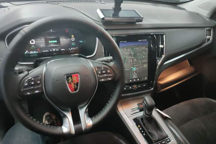 Used Roewe RX5 New Energy 2017 eRX5 50T Hybrid Connected Prestige Flagship Edition