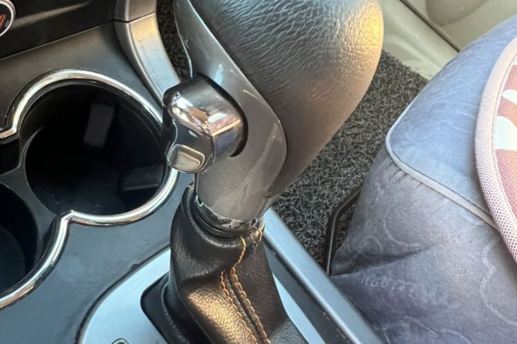 Used Haima Qishi 2013 2.0L Automatic Urban Elite Edition
