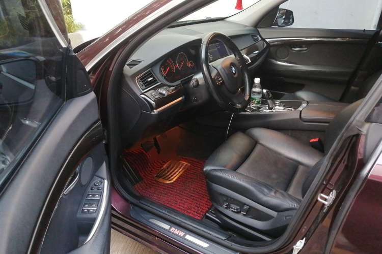 Used BMW 5 Series GT 2011 535i xDrive Luxury Edition Driver Seat