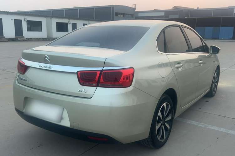 Used Citroen C4 Sega 2016 1.2THP Automatic Luxury Model Exterior 3