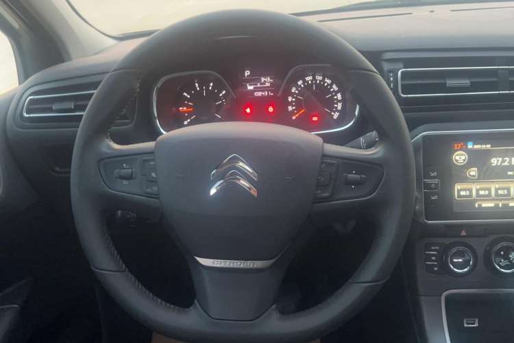 Used Citroen C4 Sega 2016 1.2THP Automatic Luxury Model Interior 4