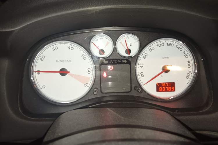 Used Peugeot 307 2010 Hatchback 2.0L Manual Comfort Edition
