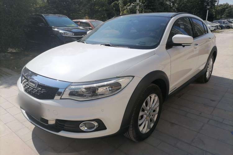 Used Qoros 3 2017 Urban SUV 1.6T Automatic Zhiyue Model