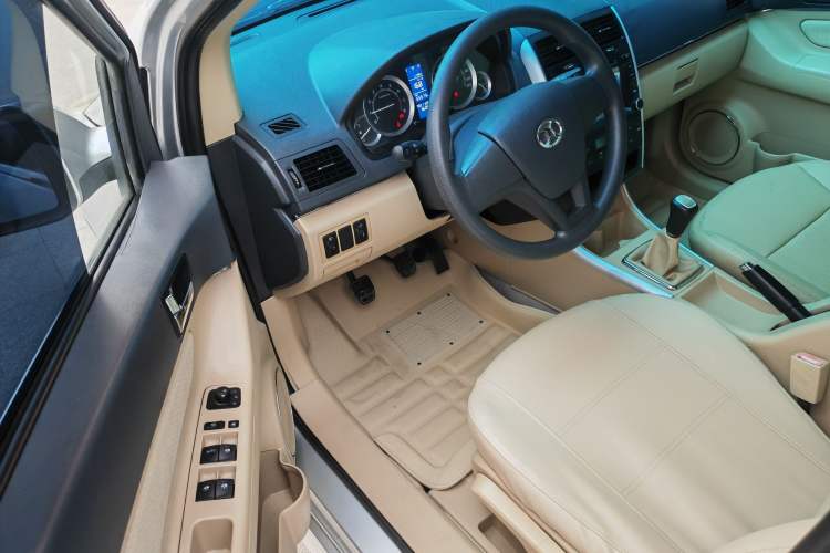 Used BAIC E Series 2013 Hatchback 1.5L Manual Lotte Edition