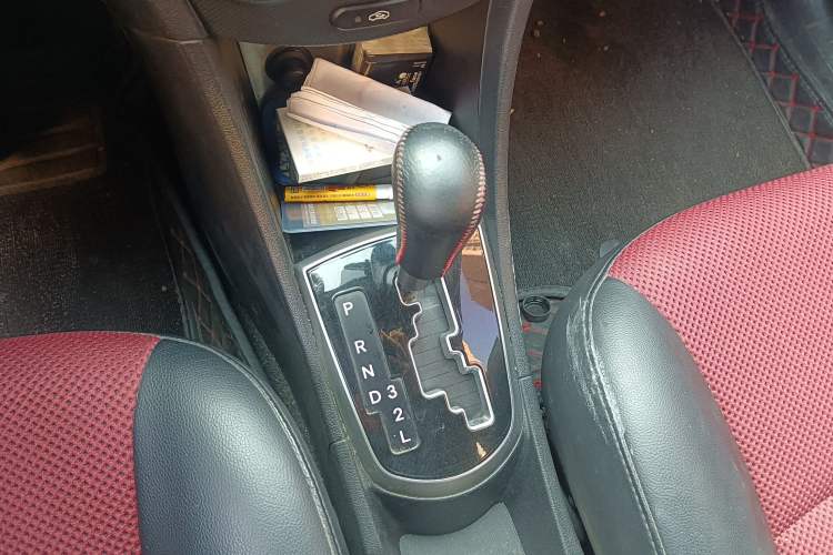 Used Hyundai Verna Ray 2014 1.4L Automatic GLX