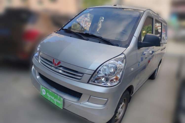 Used Wuling Rongguang 2021 1.2L S Base Model Window-Sealed Car Standard Version 5-Seater LSI