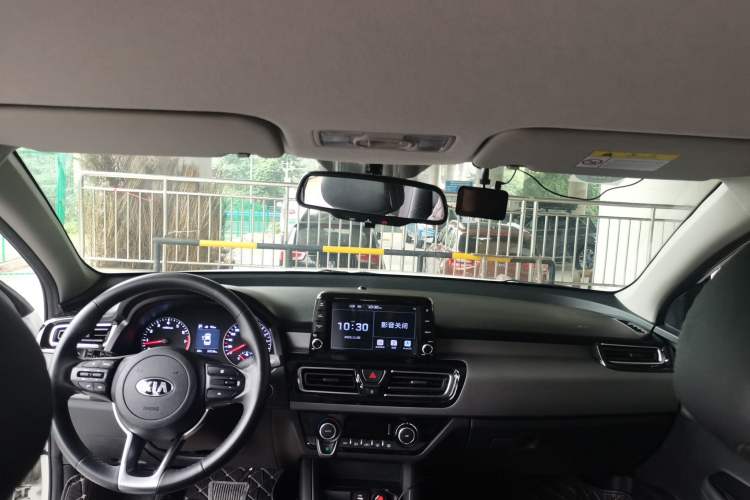 Used Kia Forte 2018 1.6L Automatic Value-Connect Edition with Intelligent Connectivity