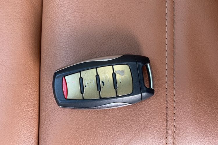 Used Haval H8 2015 2.0T Four-Wheel Drive Luxury Model