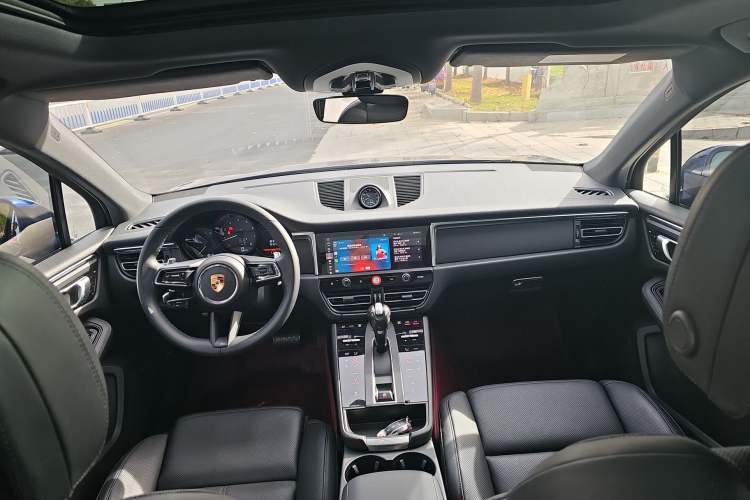 Used Porsche Macan 2024 Macan 2.0T