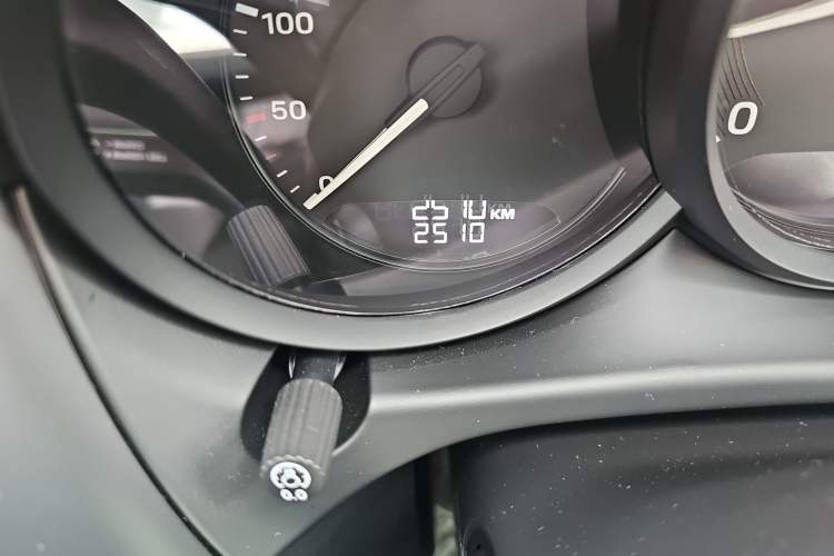 Used Porsche Macan 2024 Macan 2.0T