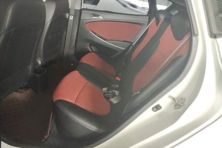 Used Hyundai Verna Ray 2014 1.4L Manual GLX
