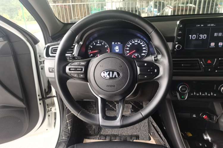Used Kia Forte 2018 1.6L Automatic Value-Connect Edition with Intelligent Connectivity