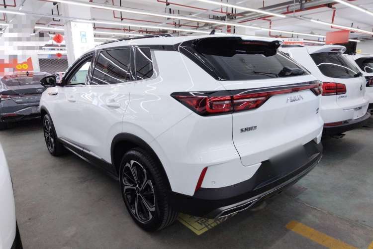 Used Dongfeng Aeolus Huge 2022 Mach Dual-Motor 1.5T MHD Dare-to-Dream Edition
