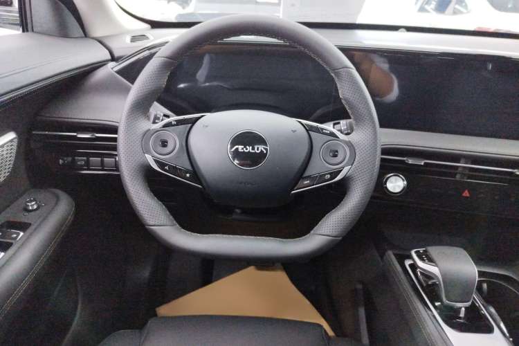 Used Dongfeng Aeolus Huge 2022 Mach Dual-Motor 1.5T MHD Dare-to-Dream Edition
