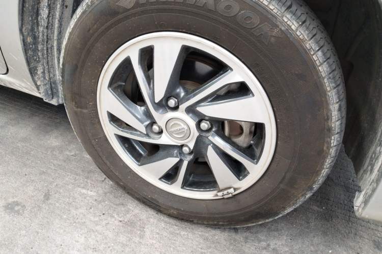 Used Nissan NV200 2016 Revised Version 1.6L CVT Luxury Edition
