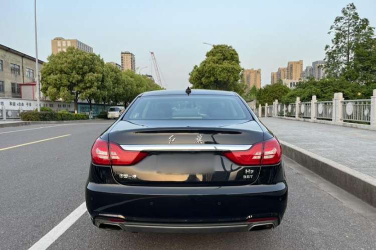 Used Hongqi H7 2018 1.8T Comfort Edition
