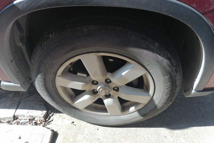 Used Nissan X-Trail 2008 2.5L XV CVT 4WD Right Front Wheel Hub