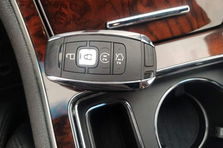 Used Lincoln Continental 2017 2.0T Two-Wheel Drive Deluxe Edition
