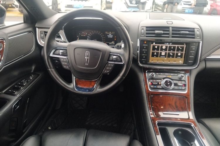 Used Lincoln Continental 2017 2.0T Two-Wheel Drive Deluxe Edition
