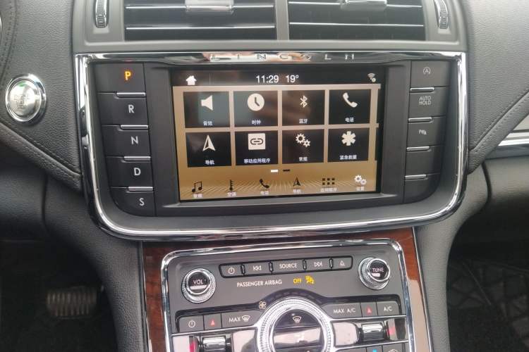 Used Lincoln Continental 2017 2.0T Two-Wheel Drive Deluxe Edition
