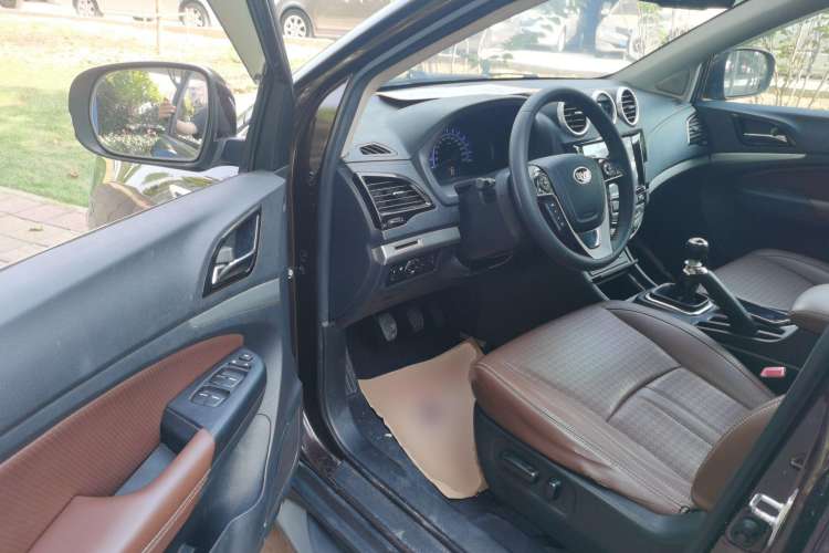 Used BYD S7 2015 1.5T Upgraded Manual Luxury Model