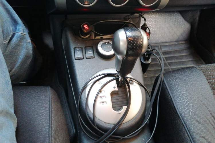 Used Nissan X-Trail 2008 2.5L XV CVT 4WD Gear Lever