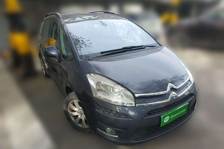 Used Citroen C4 Picasso 2009 Grand 2.0L Comfort Model Front Right 45 Deg