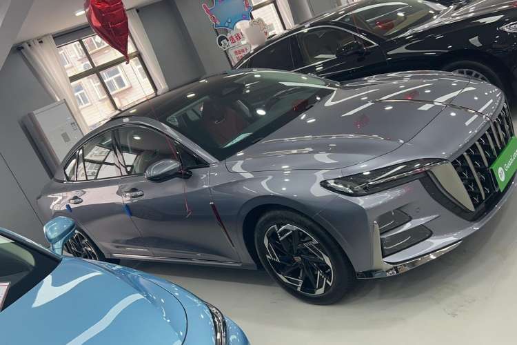 Used Hongqi H6 2023 2.0T Zhiyi Version