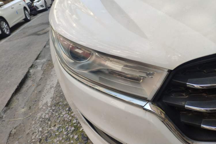 Used Bestune B50 2018 1.4T Automatic 20th Anniversary Edition Right Front Headlight