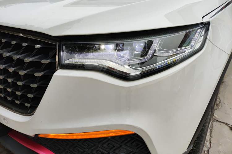 Used Zotye T700 2017 1.8T Dual-Clutch Prestige Model
