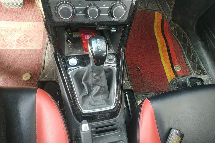 Used Volkswagen Tacqua 2021 1.5L Automatic Yue Zhi Lian Edition Gear Lever