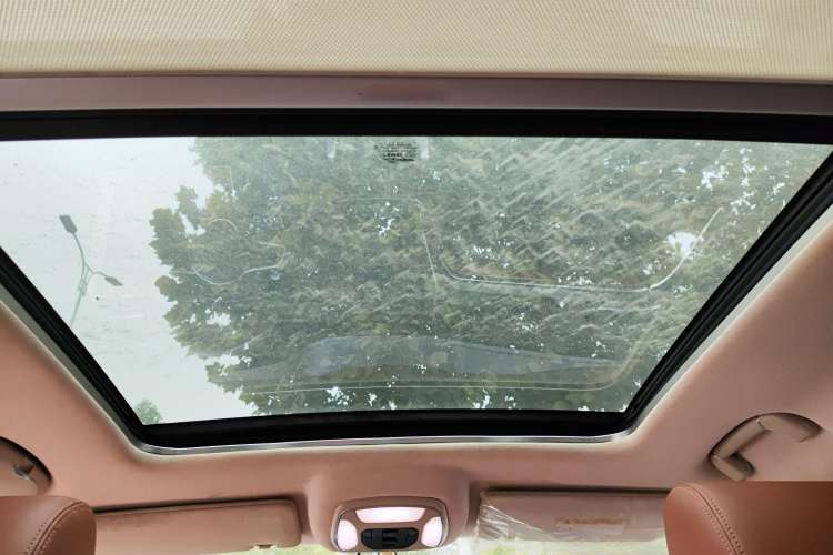 Used Zotye T700 2017 1.8T Dual-Clutch Prestige Model
