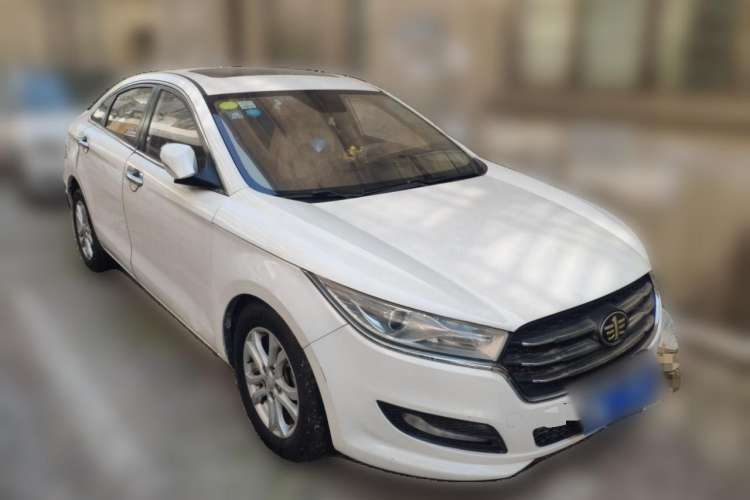 Used Bestune B50 2018 1.4T Automatic 20th Anniversary Edition Front Right 45 Deg