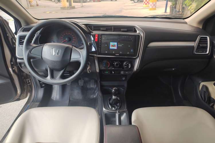 Used Honda Greiz 2016 1.5L Manual Classic Edition
