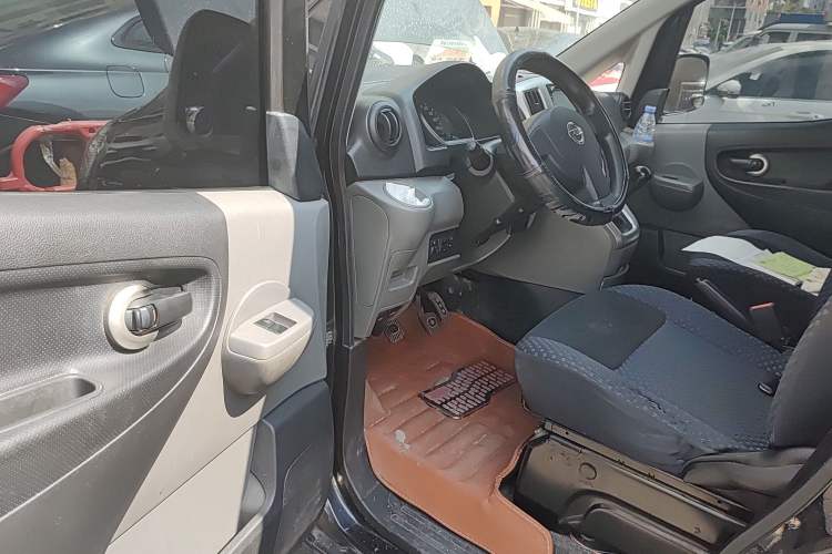 Used Nissan NV200 2013 1.6L Luxury Model China IV Standard