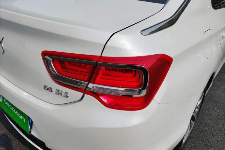 Used DS 5LS 2015 1.6T Elegant Edition THP160