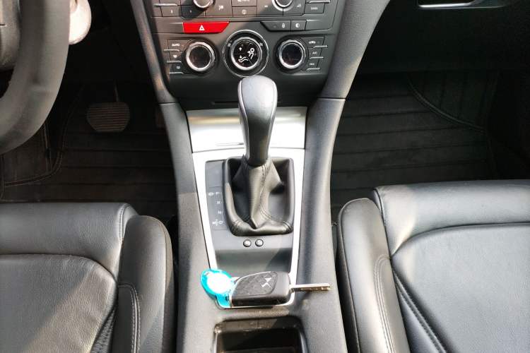 Used DS 5LS 2015 1.6T Elegant Edition THP160