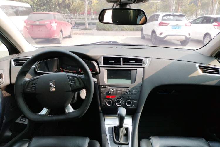 Used DS 5LS 2015 1.6T Elegant Edition THP160