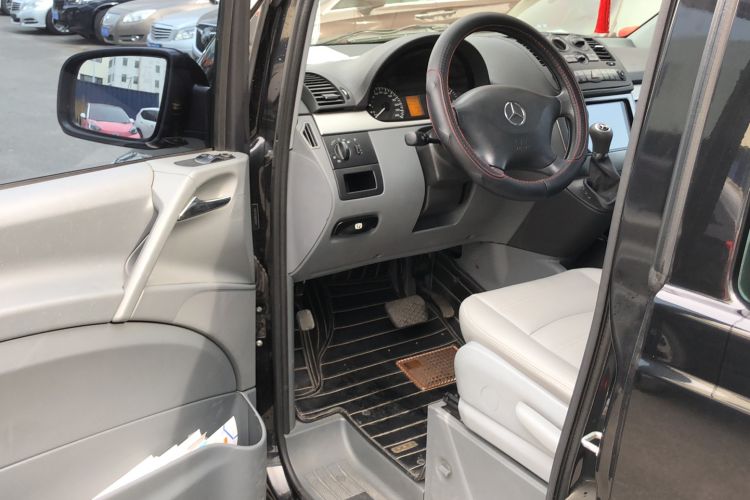 Used Mercedes-Benz Vito 2013 3.0L Elite Edition