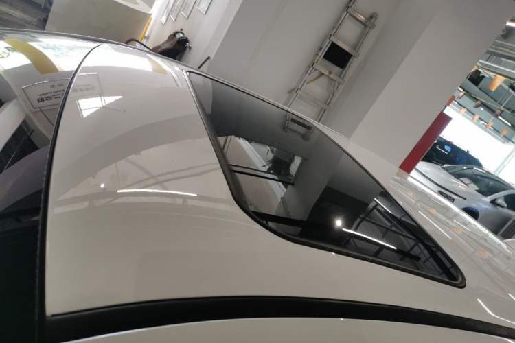 Used BYD Qin New Energy 2017 1.5T Luxury Model Roof