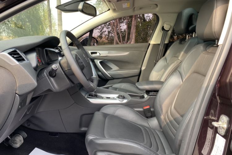 Used DS 6 2016 1.6T Luxury Edition THP160
