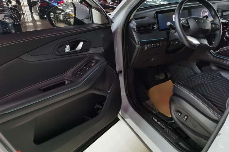 Used EXEED Lingyun 2023 400T Two-Wheel Drive StarRui Pro Edition