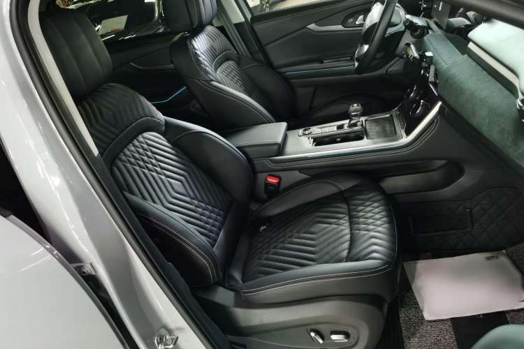 Used EXEED Lingyun 2023 400T Two-Wheel Drive StarRui Pro Edition