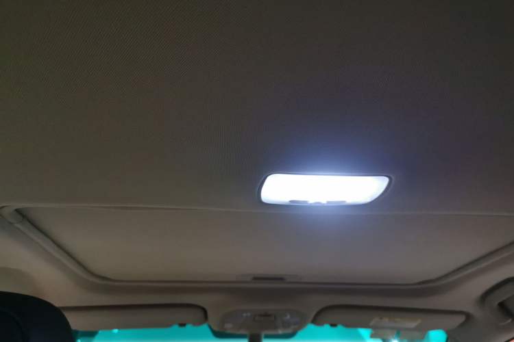 Used BYD Qin New Energy 2017 1.5T Luxury Model Headliner