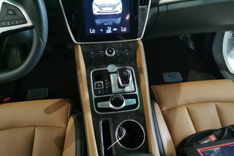 Used BYD Qin New Energy 2017 1.5T Luxury Model Gear Lever