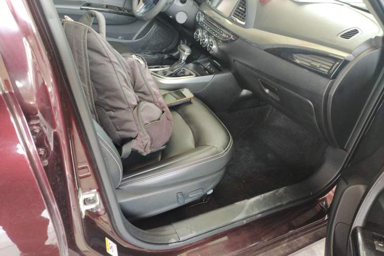 Used GAC Trumpchi GA6 2016 235T DCT Luxury Edition
