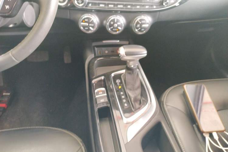 Used GAC Trumpchi GA6 2016 235T DCT Luxury Edition
