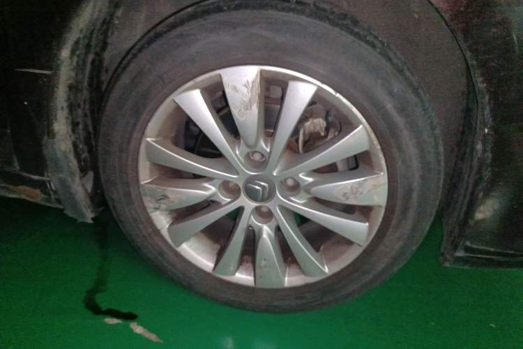 Used Citroen C-Quatre 2013 Sedan 1.6L Automatic Prestige Model Right Front Wheel Hub